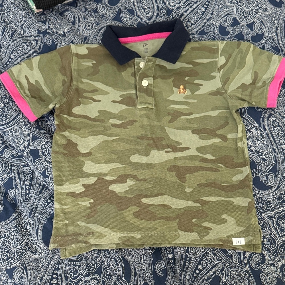 GAP Green and Pink Polo Shirt Casual Collection
